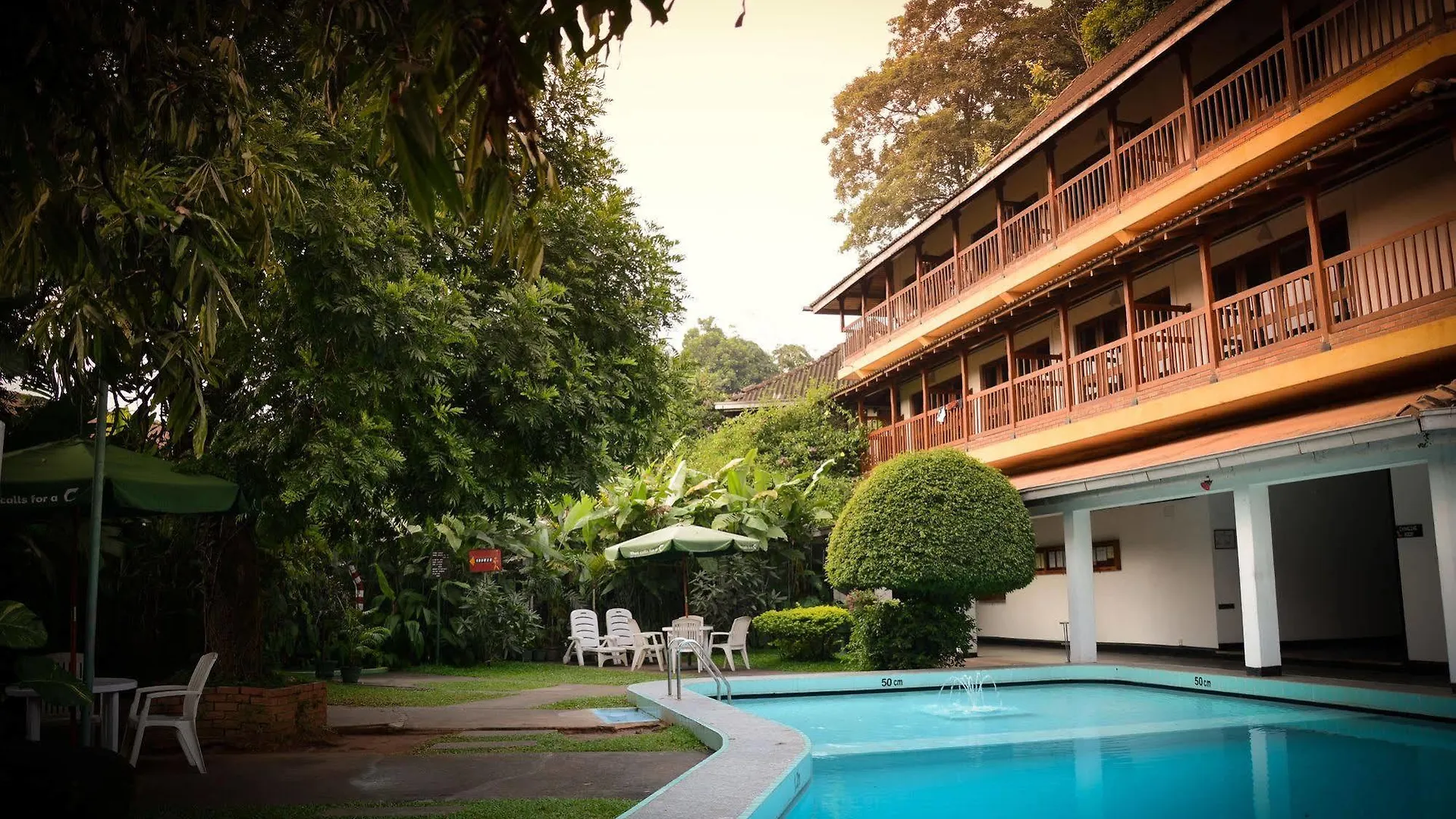 Hotel Hilltop Kandy Sri Lanka